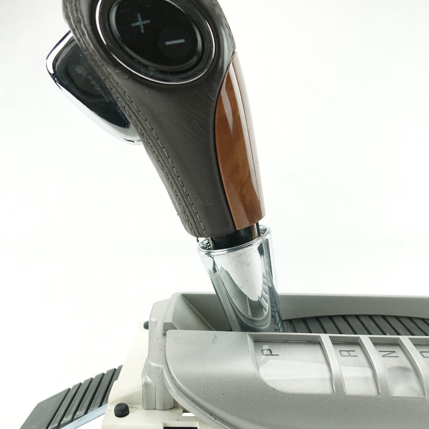 Damage 2008 2009 2010 2011 2012 Buick Enclave Shifter Shift Gear Lever Selector