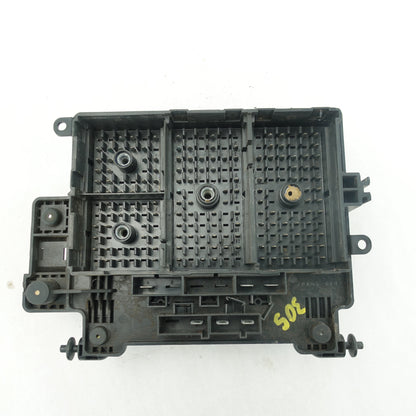 2003 2004 2005 2006 Yukon Suburban Engine Fuse Junction Box