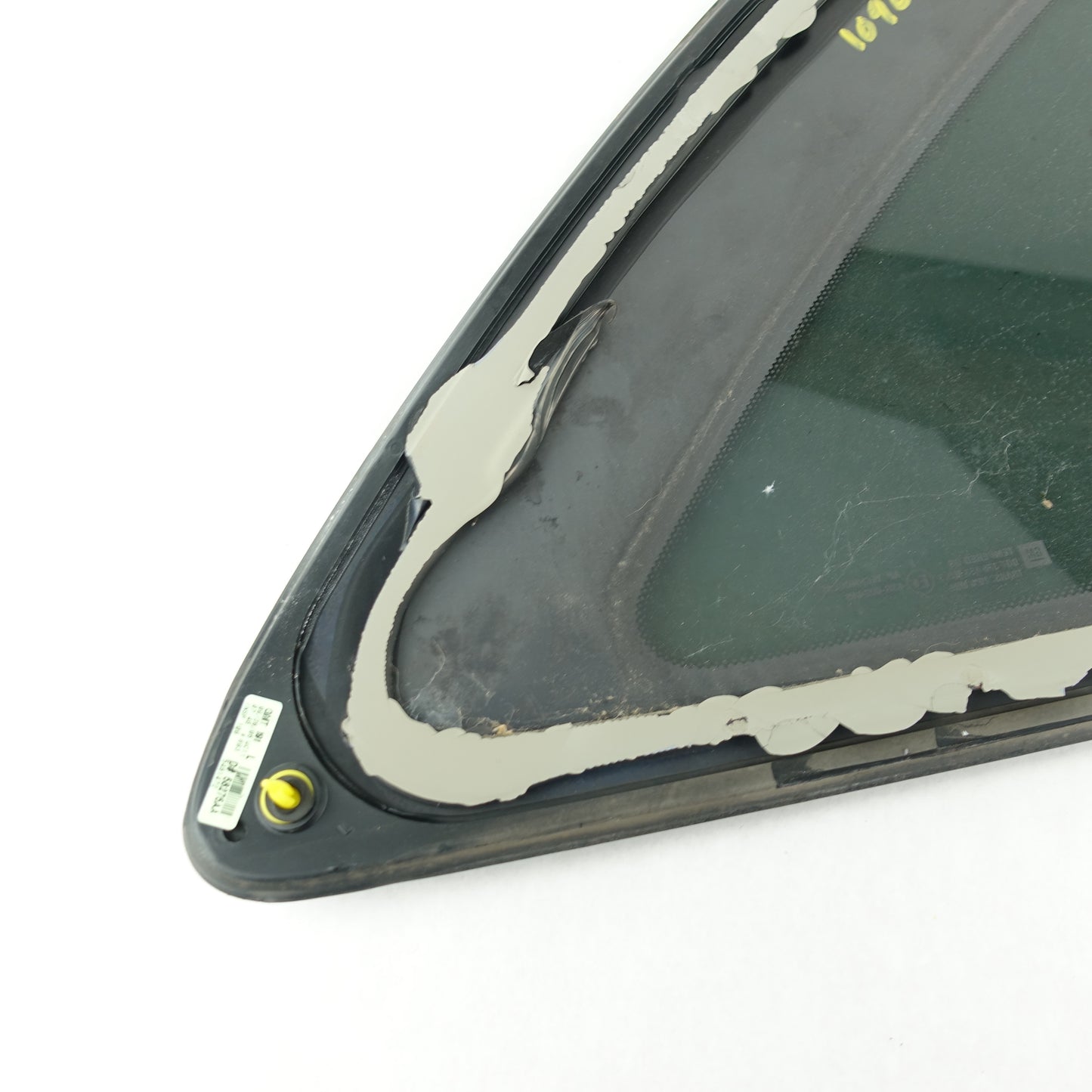 2006 2007 Equinox Torrent Driver Left Rear Quarter Glass Window