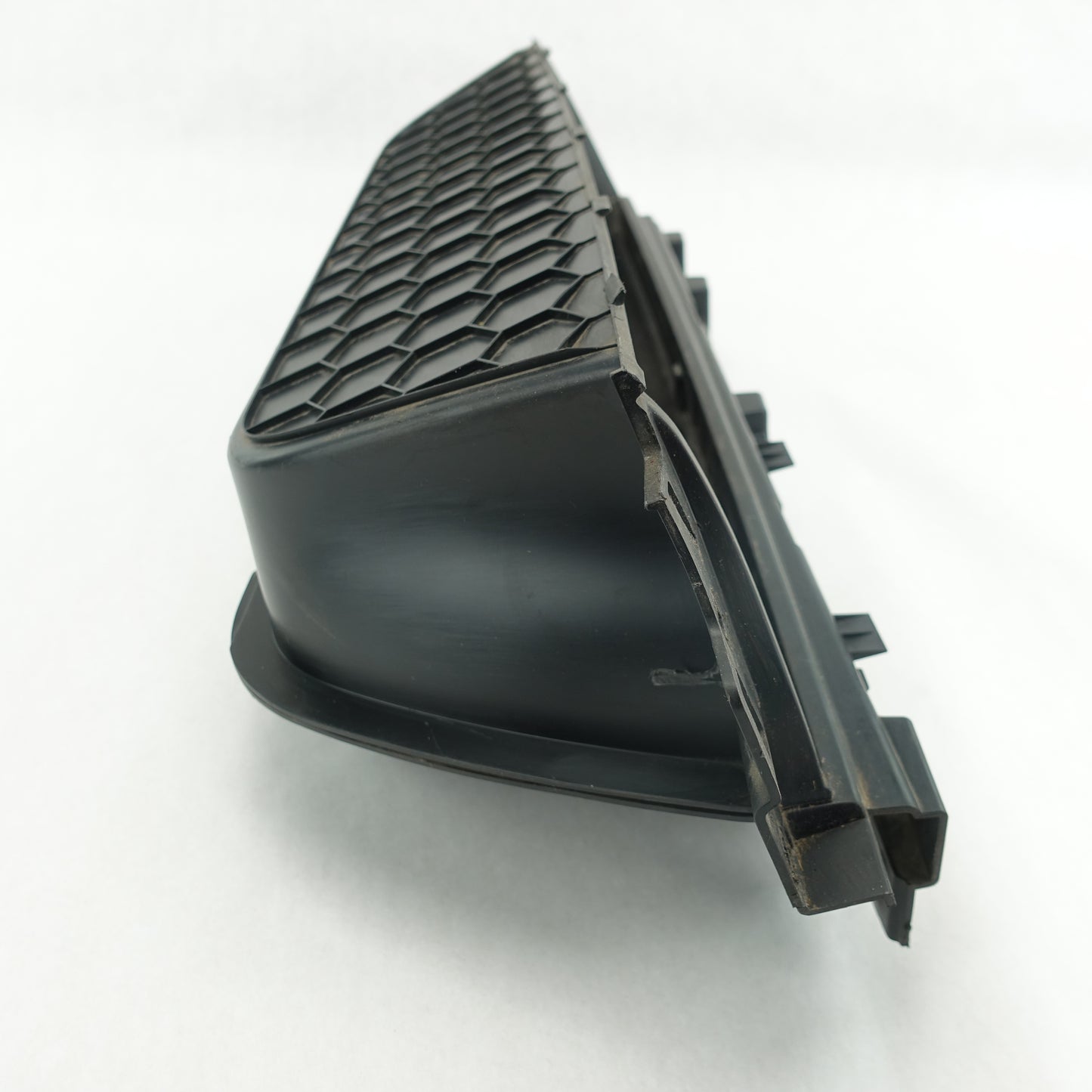 2019 2020 2021 2022 2023 2024 Ram 2500 3500 Passenger Right Upper Dash Bin Cubby