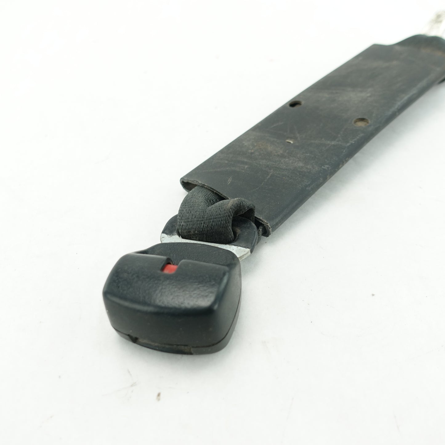 2019 2020 2021 2022 2023 Ram 2500 3500 Center Seat Belt Anchor