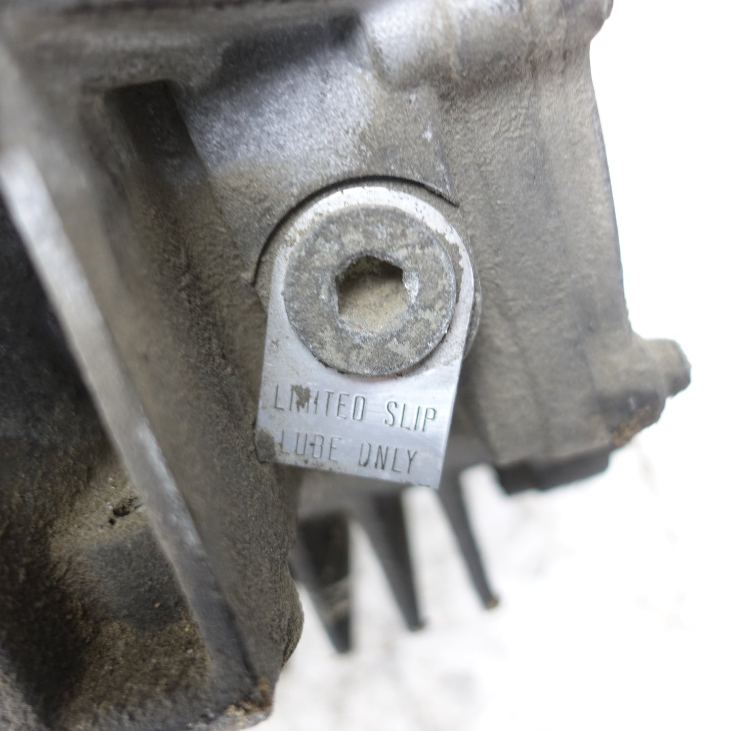 1997 1998 1999 2000 2001 02 Chevy Corvette Carrier Differential Rear 3.15 Ratio 75K