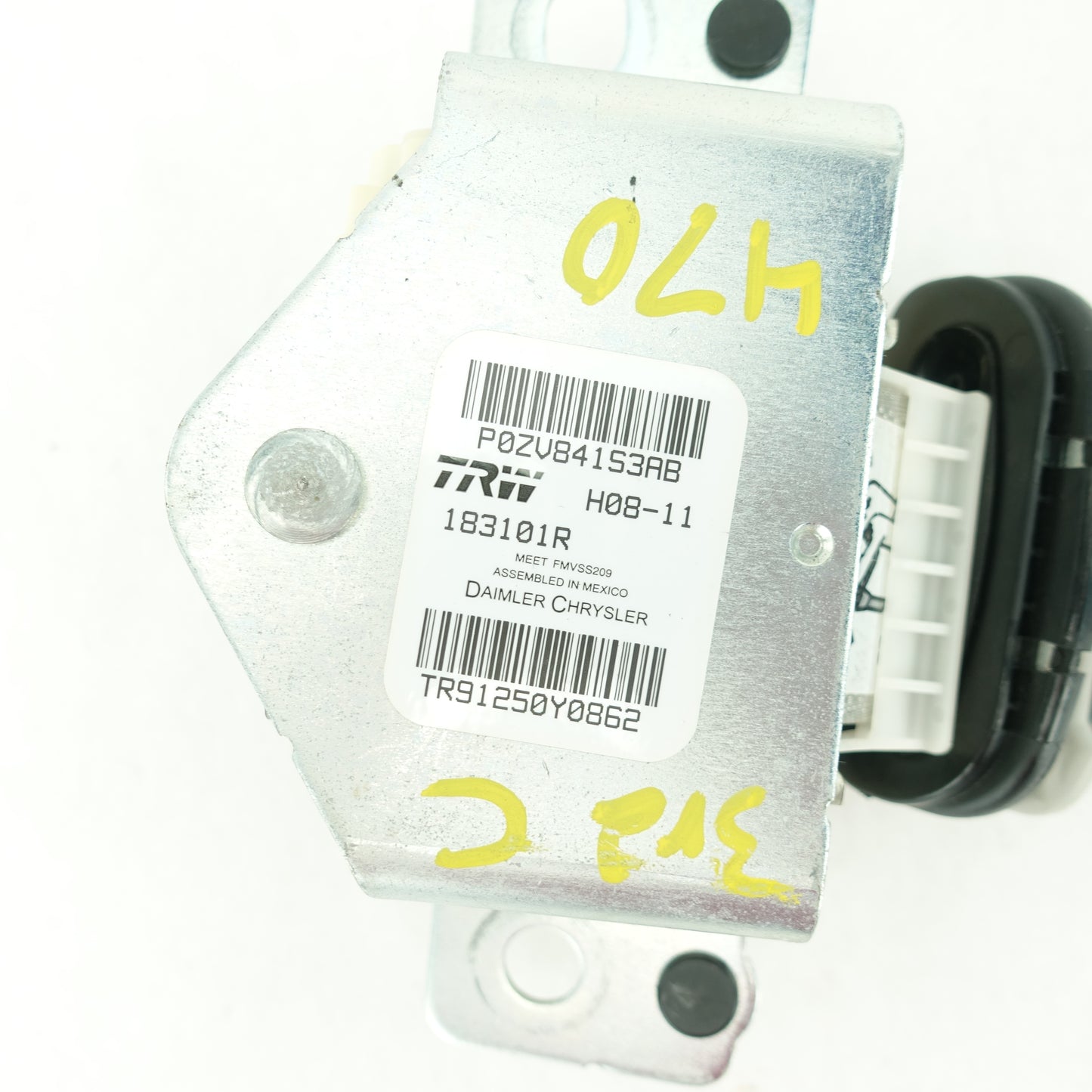 2011 2012 2013 2014 Caravan Town & Country 3rd Row Center Rear Seat Belt Gray