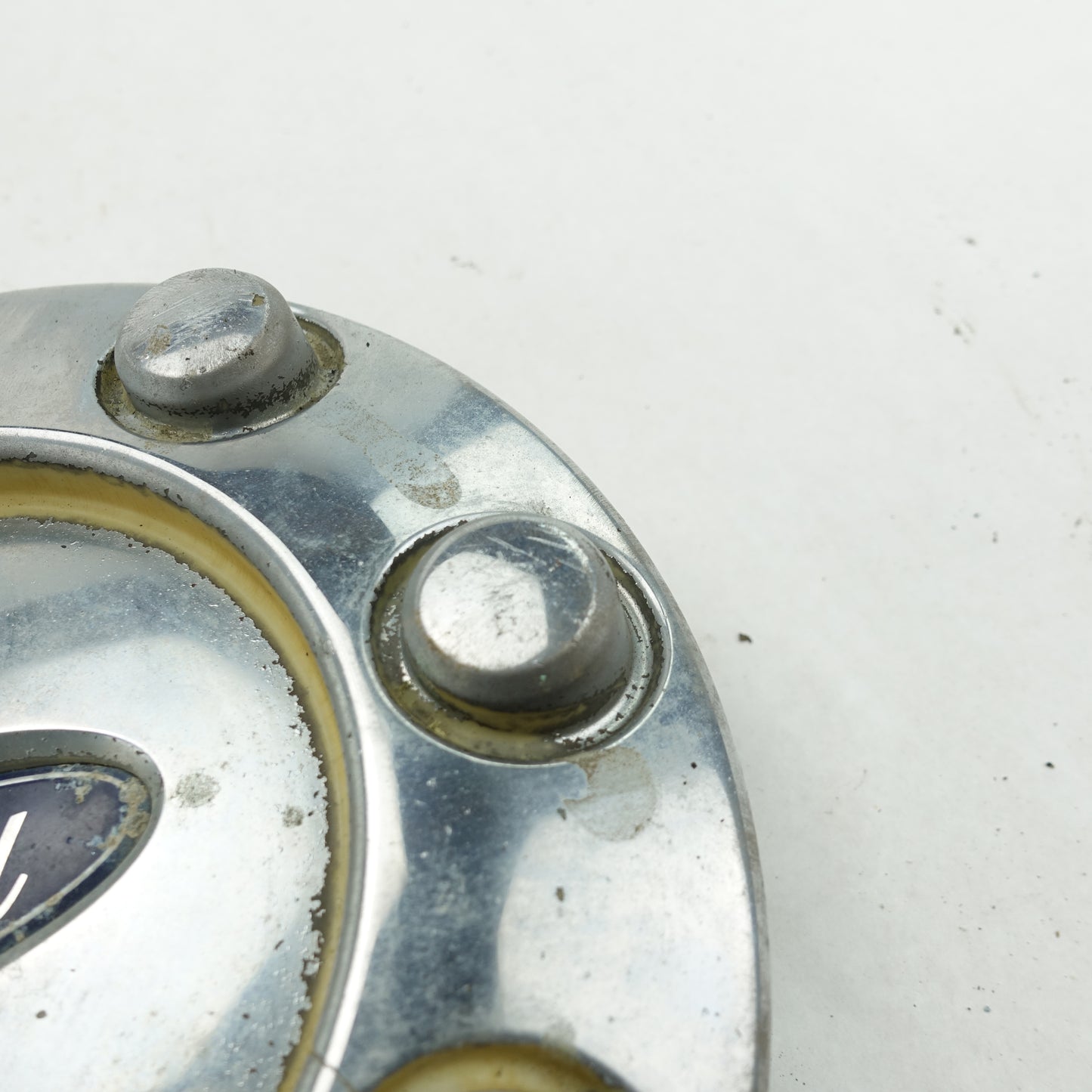 Damage 2012 2013 2014 2015 2016 Ford F250 F350 Front Wheel Center Hub Cap Cover