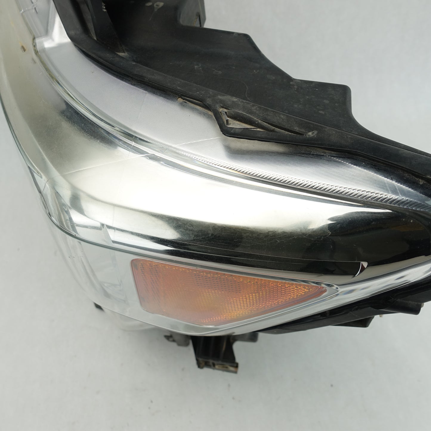 2016 2017 2018 2019 Titan XD Driver Left Headlight Head Light Lamp LED