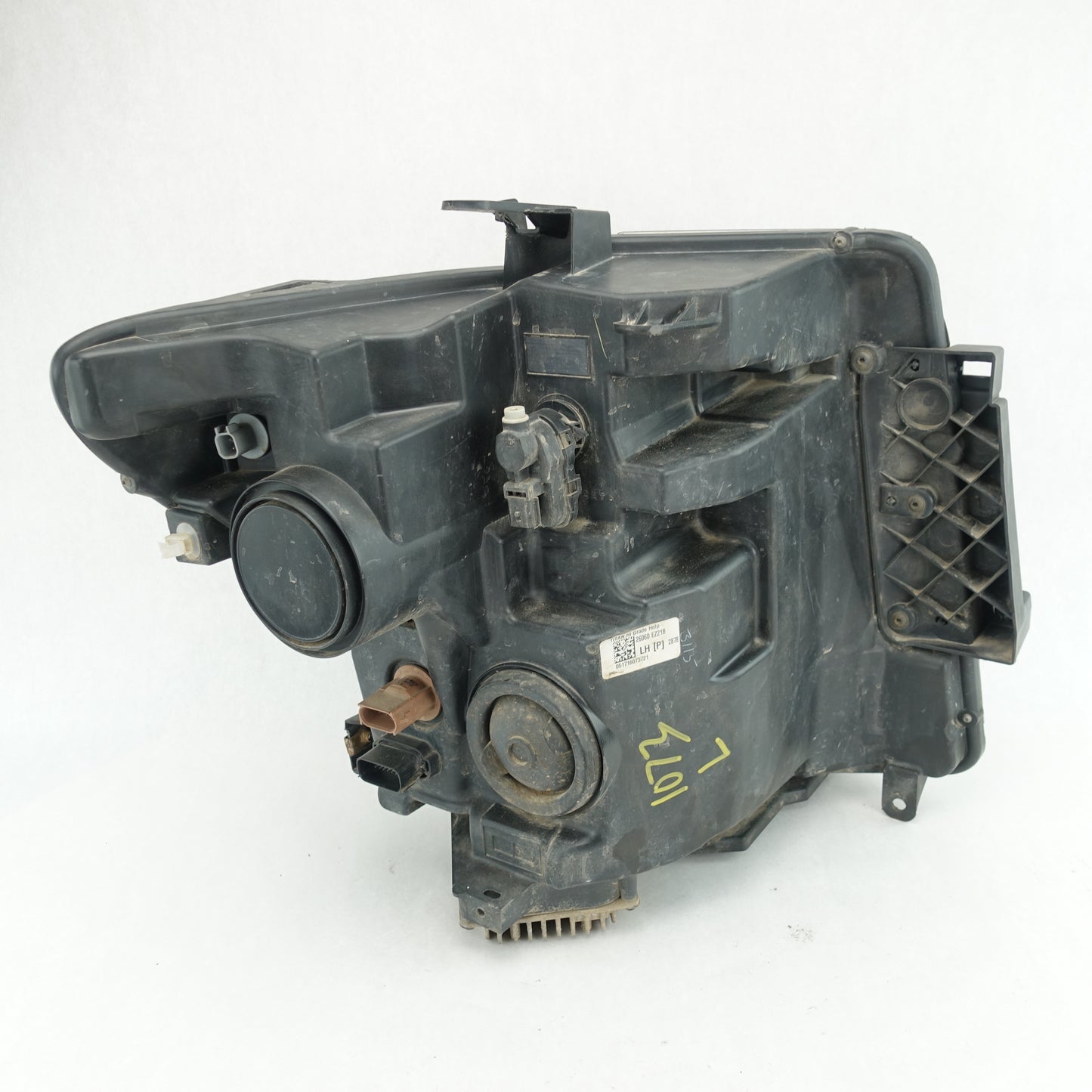 2016 2017 2018 2019 Titan XD Driver Left Headlight Head Light Lamp LED