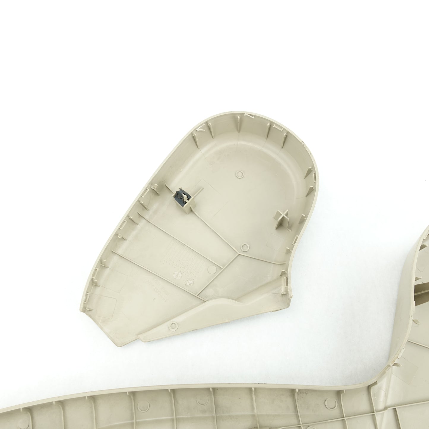 Damage 2016 2017 2018 Nissan TITAN XD Passenger Right Seat Trim Bezel Panel Tan