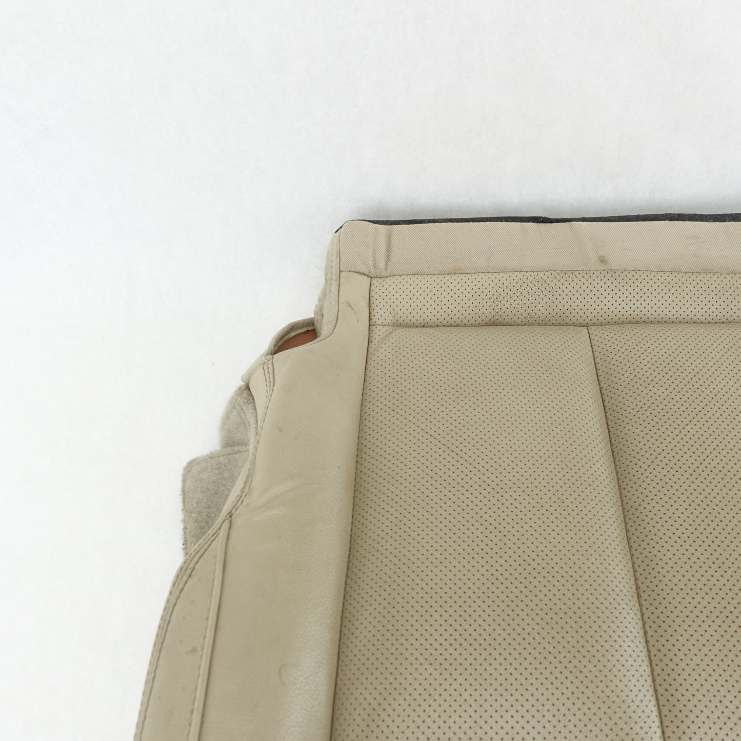 Damage 2016 2017 2018 2019 Nissan TITAN XD Driver Left Front Lower Seat Cushion