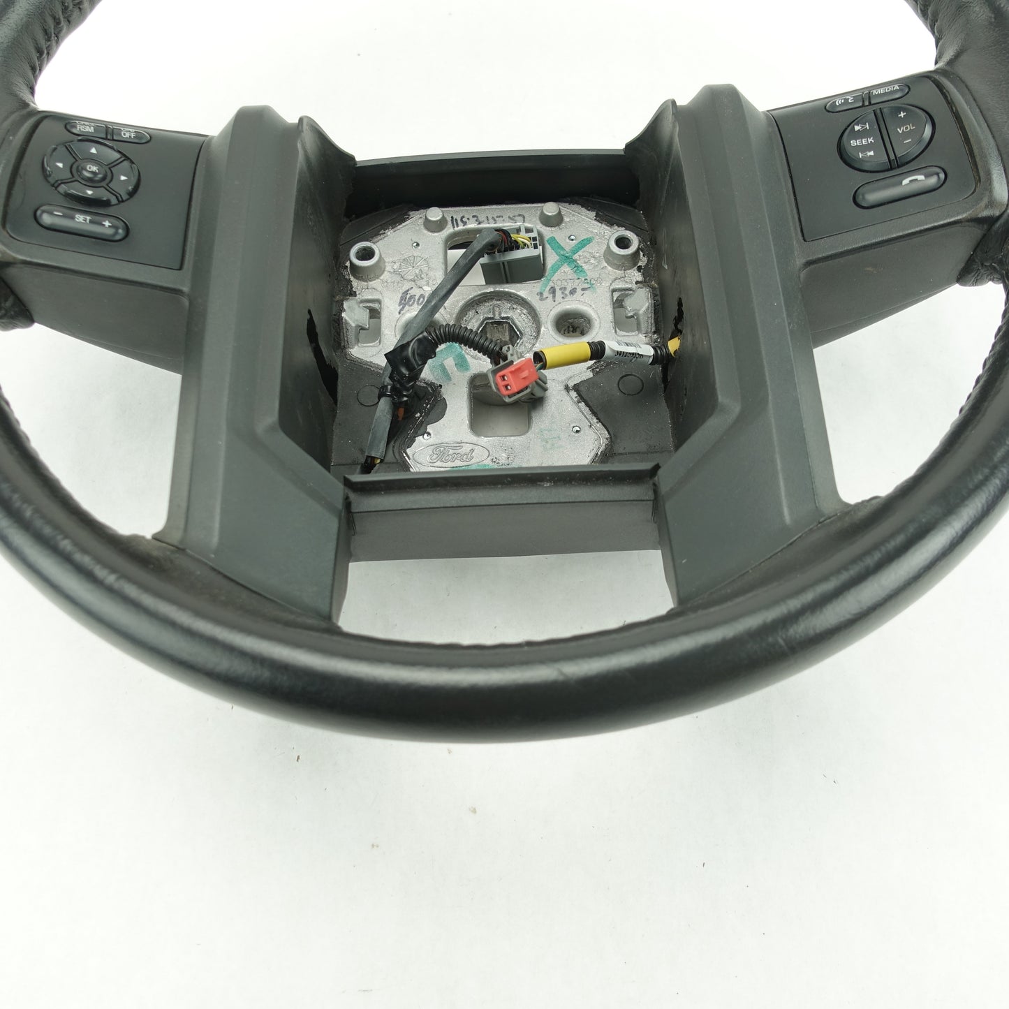 2011 2012 2013 2014 2015 2016 Ford F250 F350 Black Leather Steering Wheel