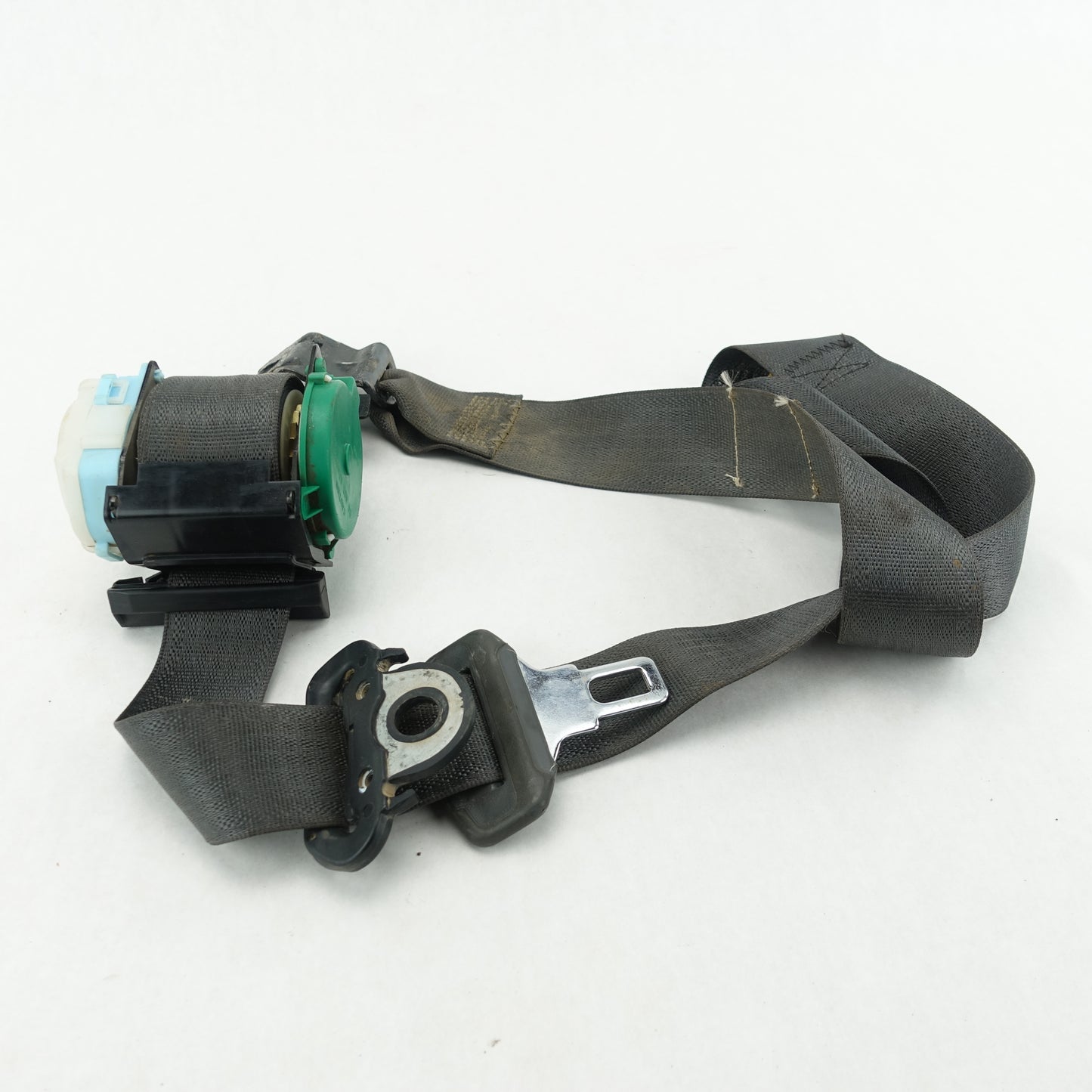 2003 2004 2005 2006 Silverado Sierra Crew Cab Right Rear Seat Belt Black