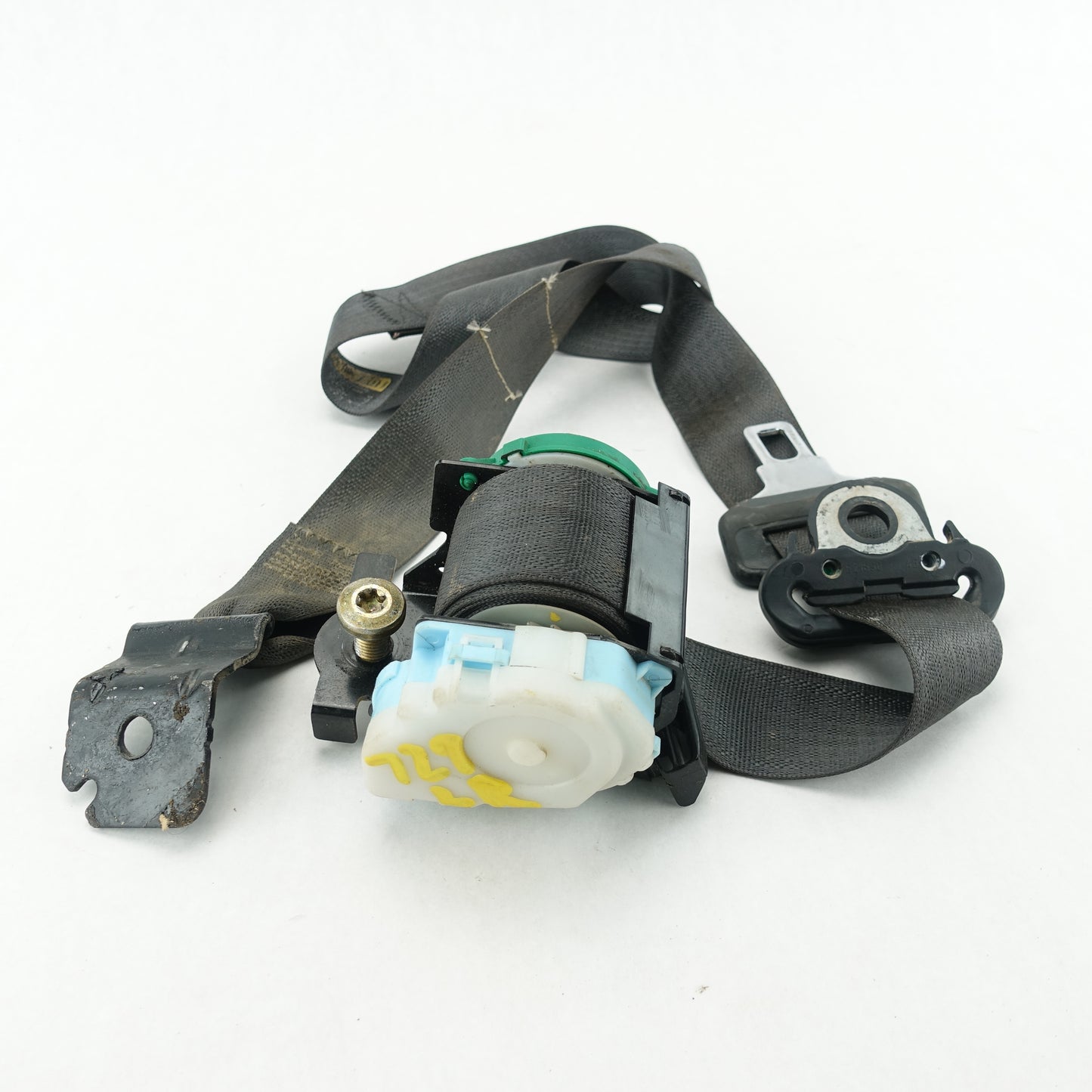 2003 2004 2005 2006 Silverado Sierra Crew Cab Right Rear Seat Belt Black