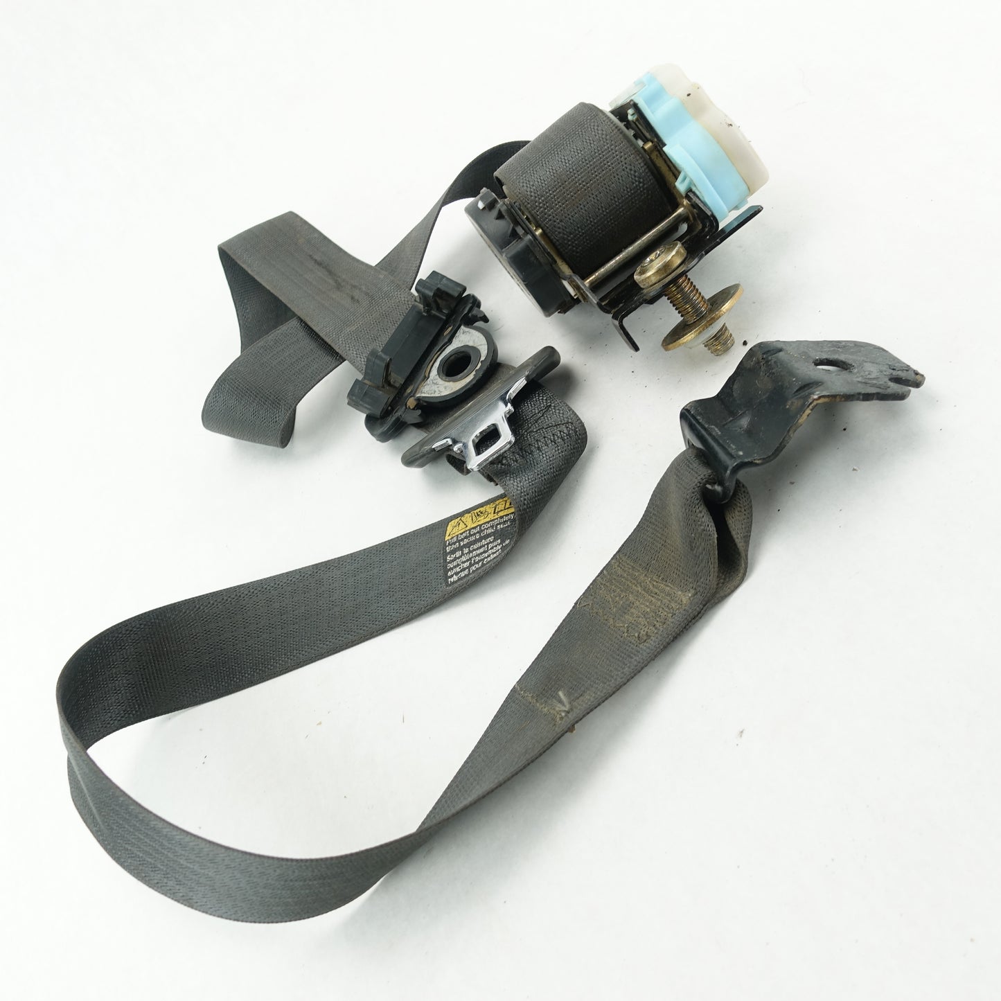 2003 2004 2005 2006 Silverado Sierra Crew Cab Left Rear Seat Belt Black