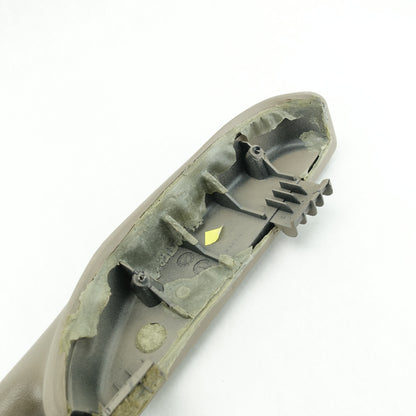 Damage 2003 2004 2005 Yukon Passenger Right Front Door Handle Armrest Arm Rest