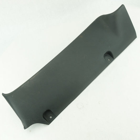 2003 2004 2005 06 GMC Chevy C4500 C5500 Topkick Kodiak Lower Dash Knee Bolster