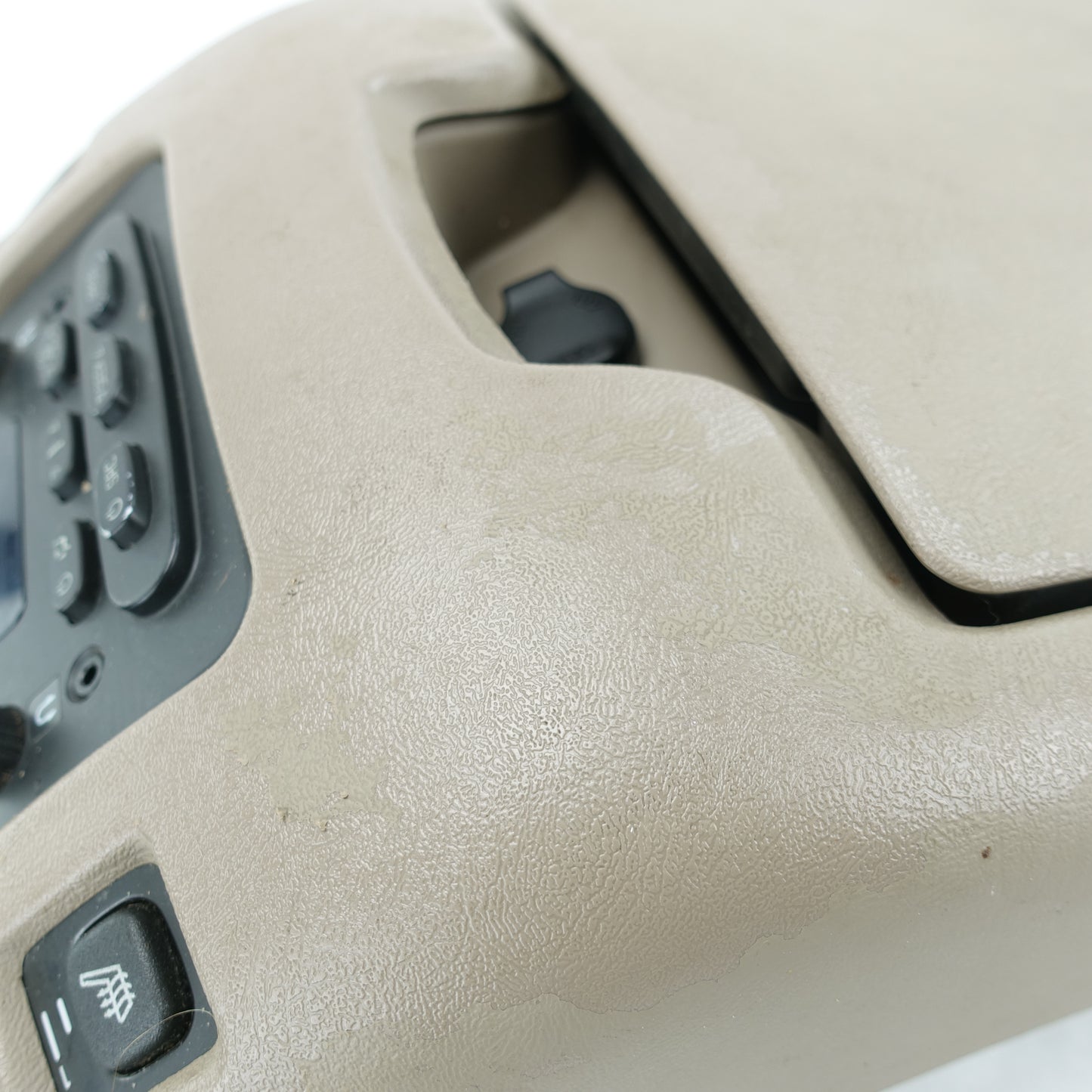 Damage 03 2004 2005 2006 GMC Yukon XL Center Console Rear Panel Cup Holder Vent