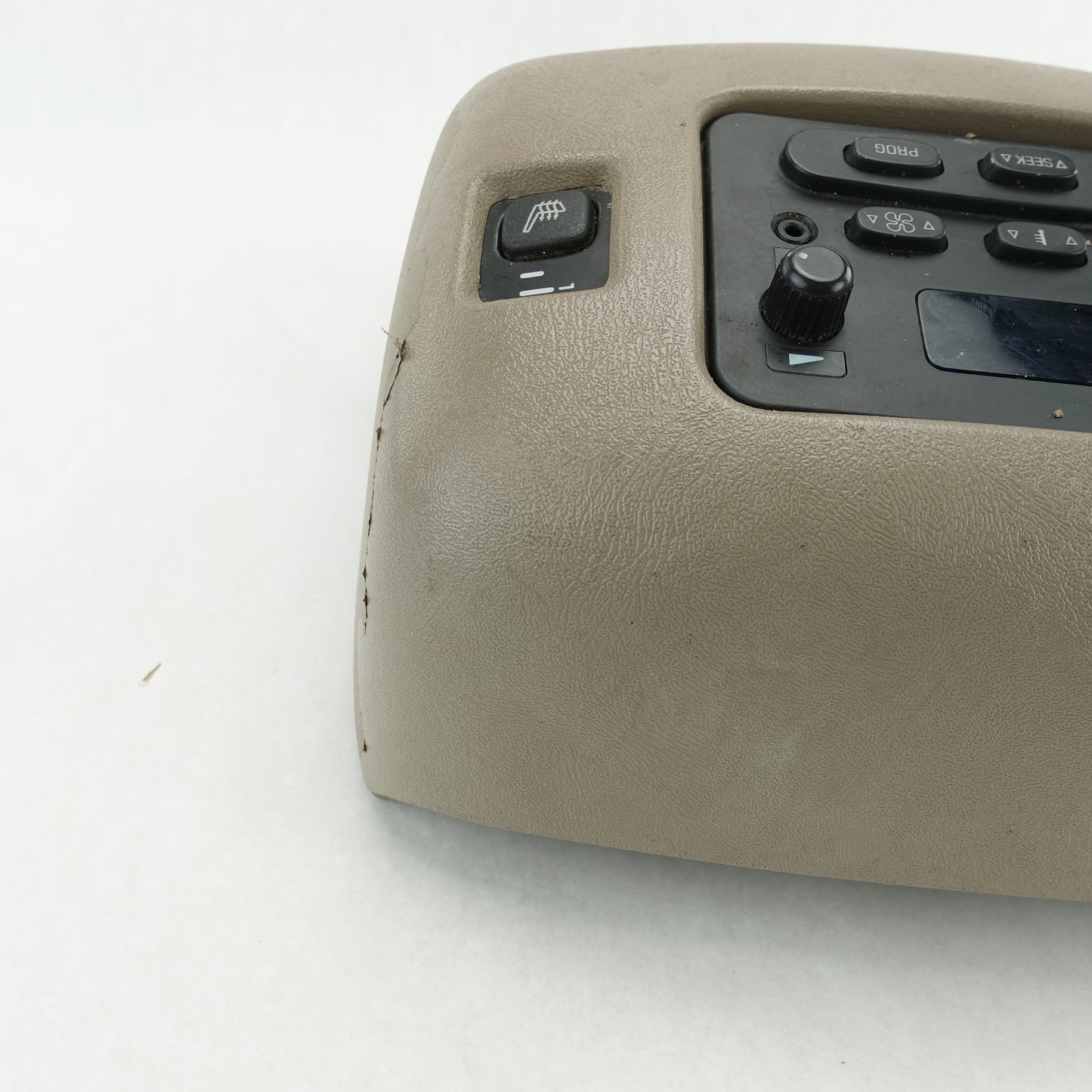 Damage 03 2004 2005 2006 GMC Yukon XL Center Console Rear Panel Cup Holder Vent