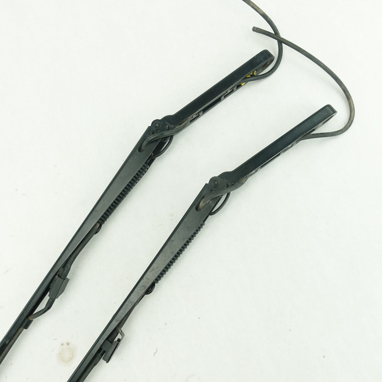 2003 2004 2005 GMC Chevy C4500 C5500 Topkick Kodiak Windshield Wiper Arm Arms