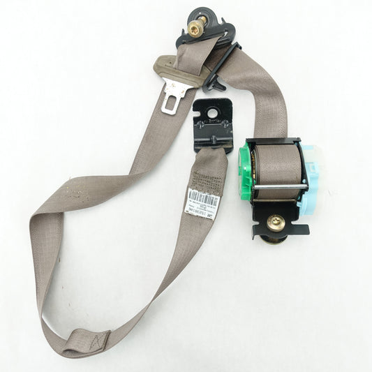 2003 2004 2005 2006 Yukon Suburban 2nd Row Right Seat Belt
