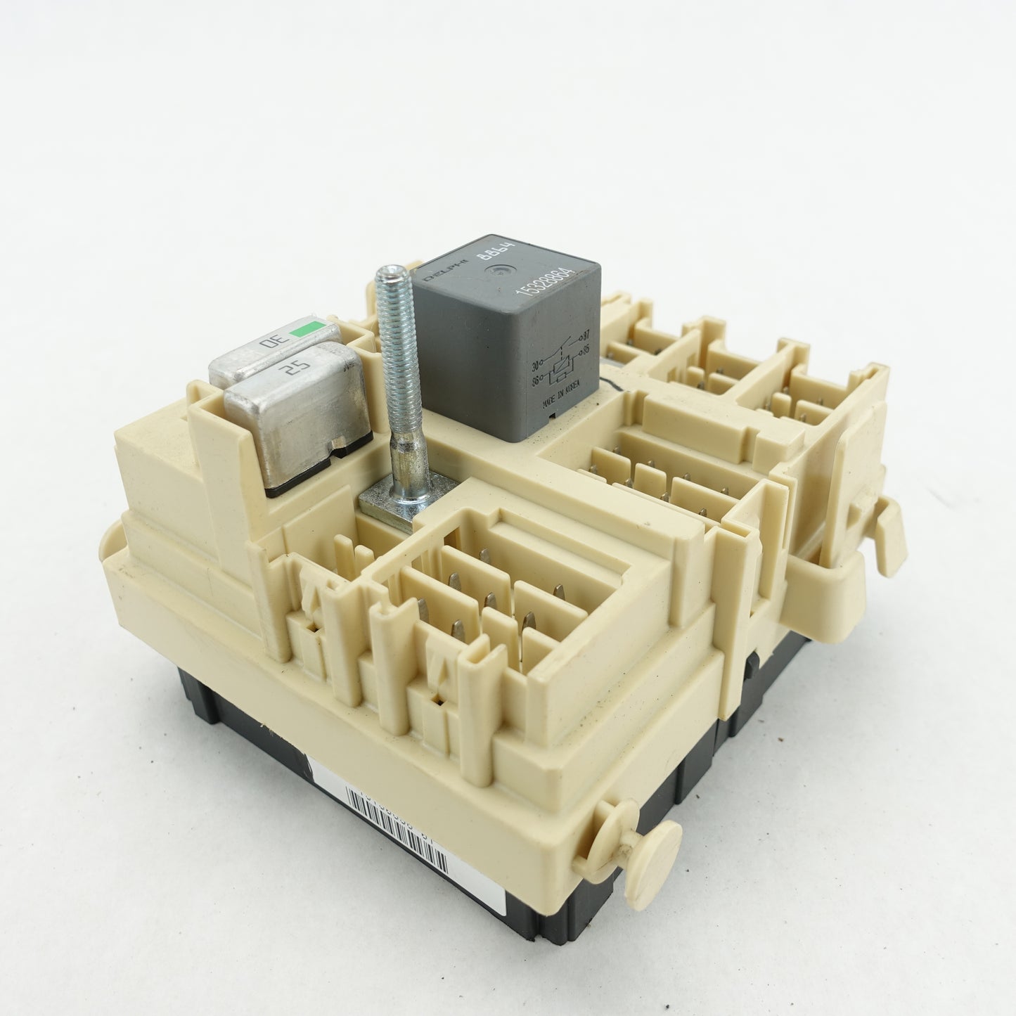 2003 2004 2005 2006 Silverado Sierra Lower Dash/Fire Wall Fuse Junction Box