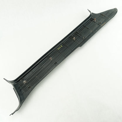 2003 2004 GMC Chevy C4500 C5500 Topkick Kodiak Front Right Sill Scuff Plate Door
