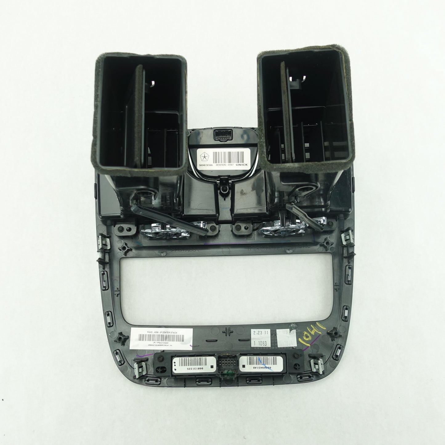 2011 2012 2013 2014 Town & Country Caravan Radio Climate Center Vent Trim Bezel