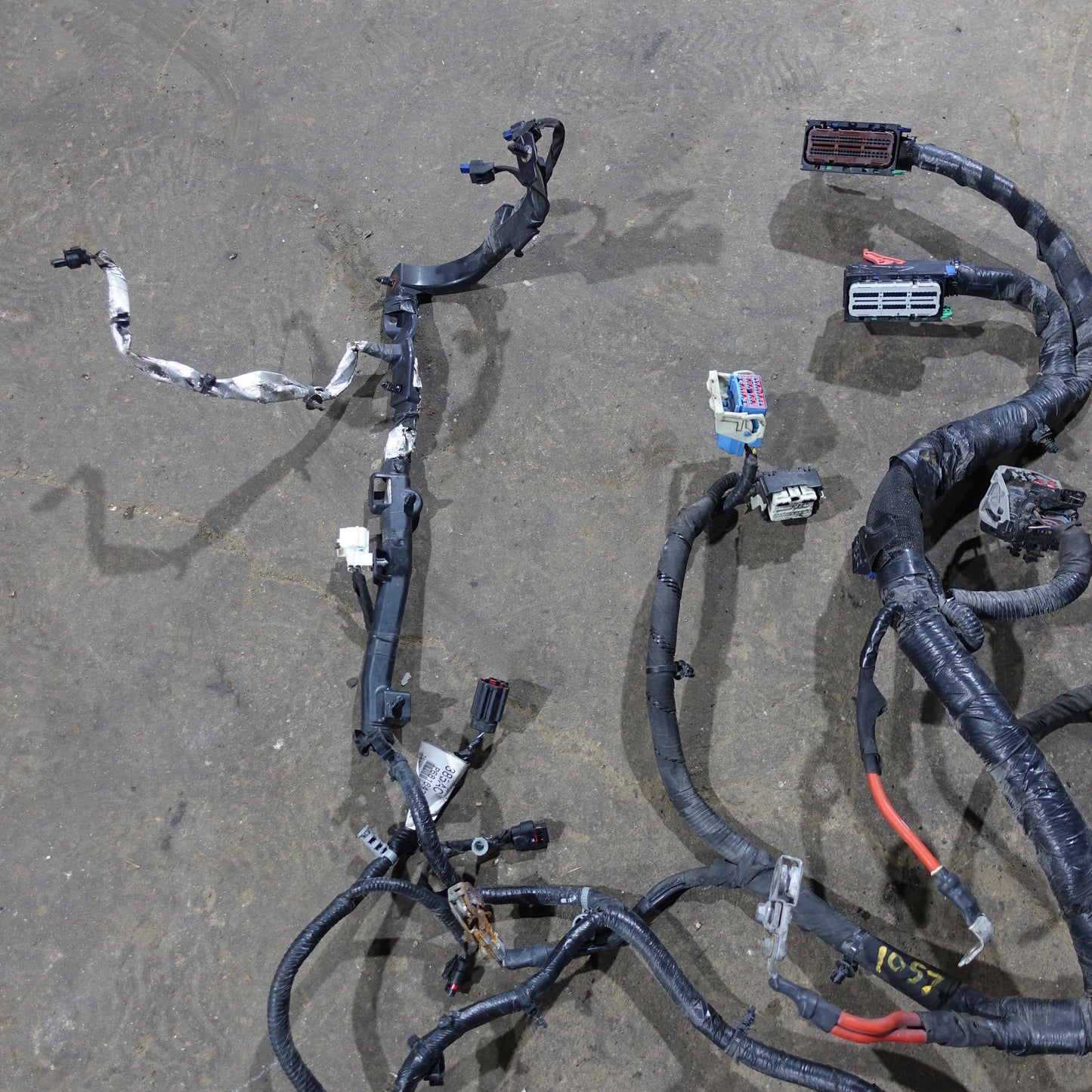 2014 Town & Country Caravan 3.6L Engine Wire Harness Loom Battery Cables