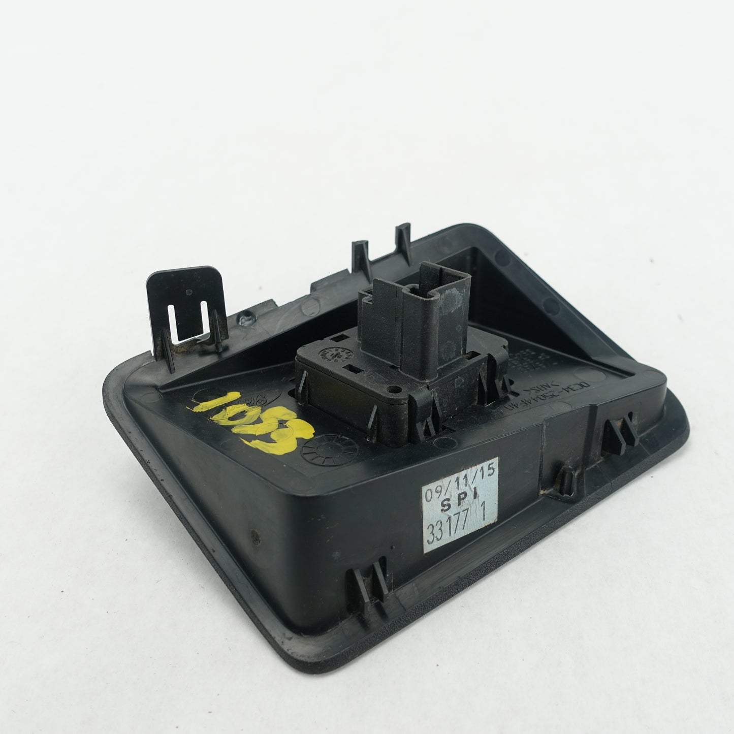 Damage 2011 2012 2013 2014 2015 2016 Ford F250 F350 Dash AC 110V 150W Power Plug