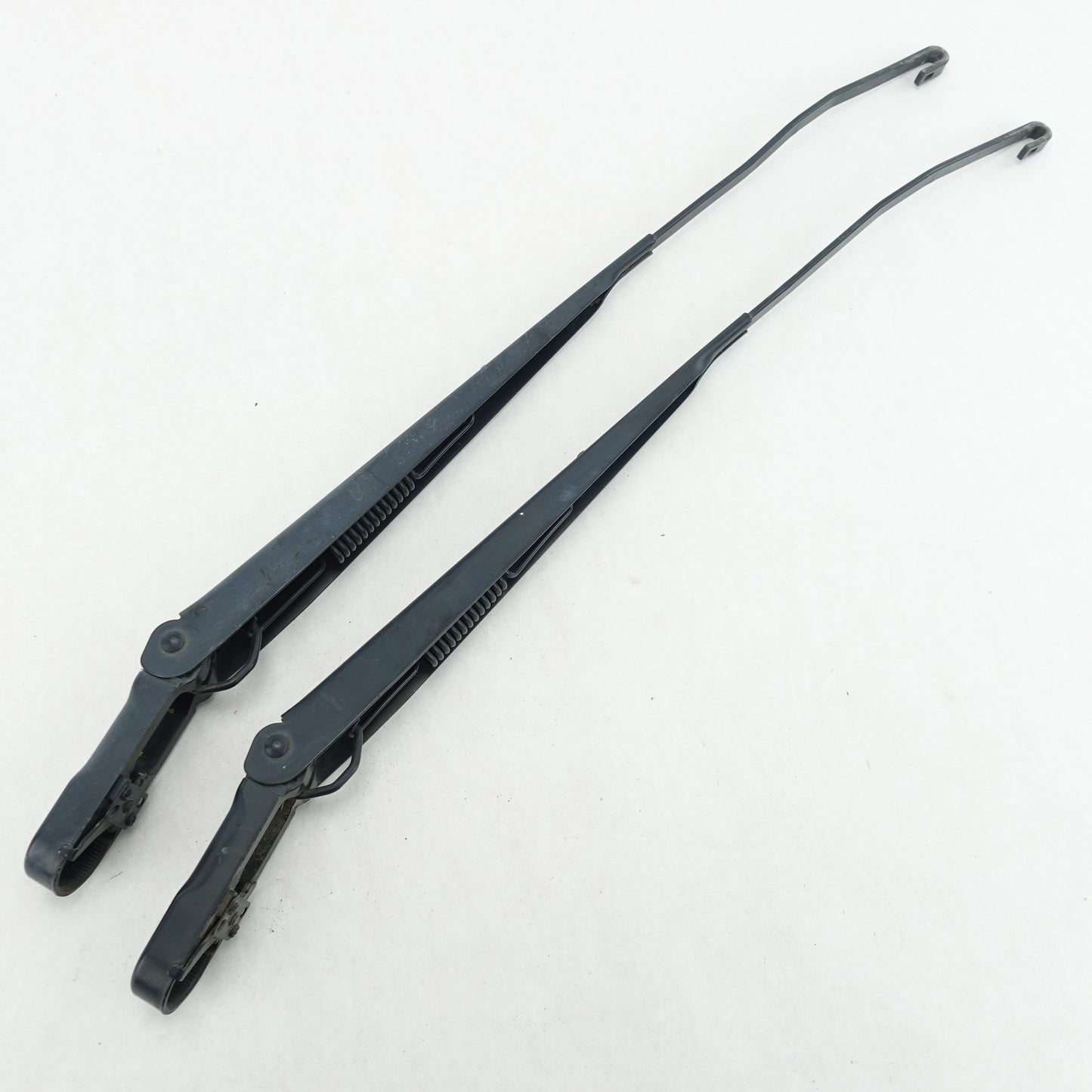 2011 2012 2013 2014 2015 Ford F250 F350 Windshield Wiper Arm Arms Left Right Set