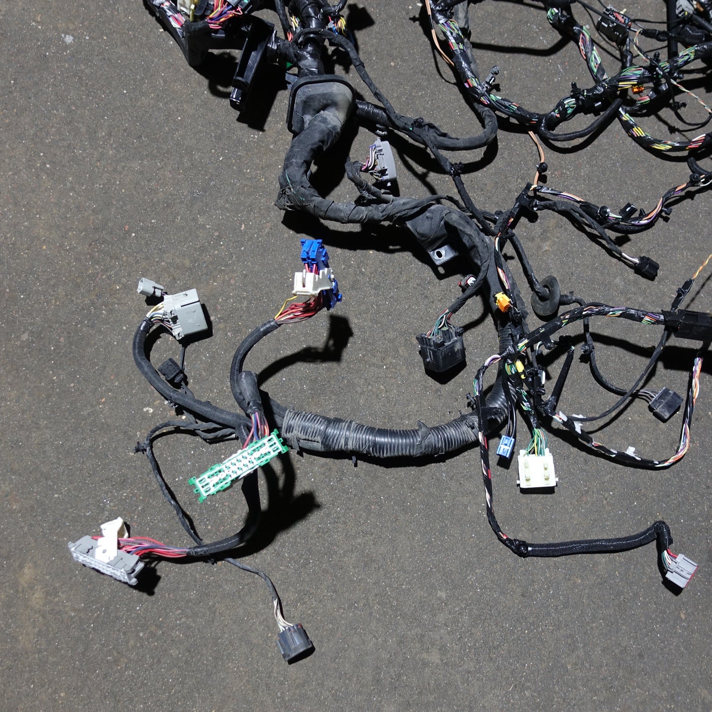 2017 Ram 1500 Crew Cab Big Horn Cab Floor Wire Harness Loom