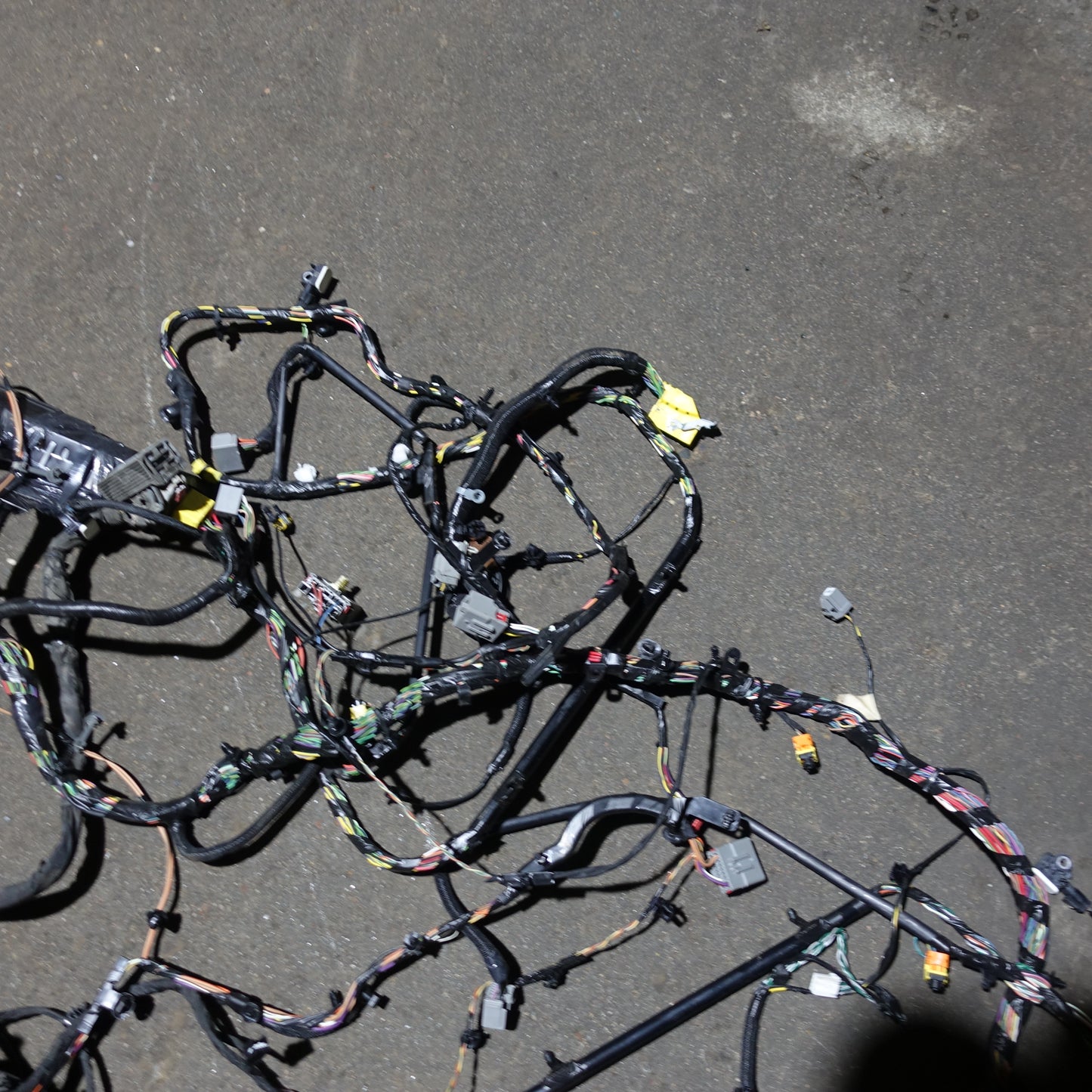 2017 Ram 1500 Crew Cab Big Horn Cab Floor Wire Harness Loom