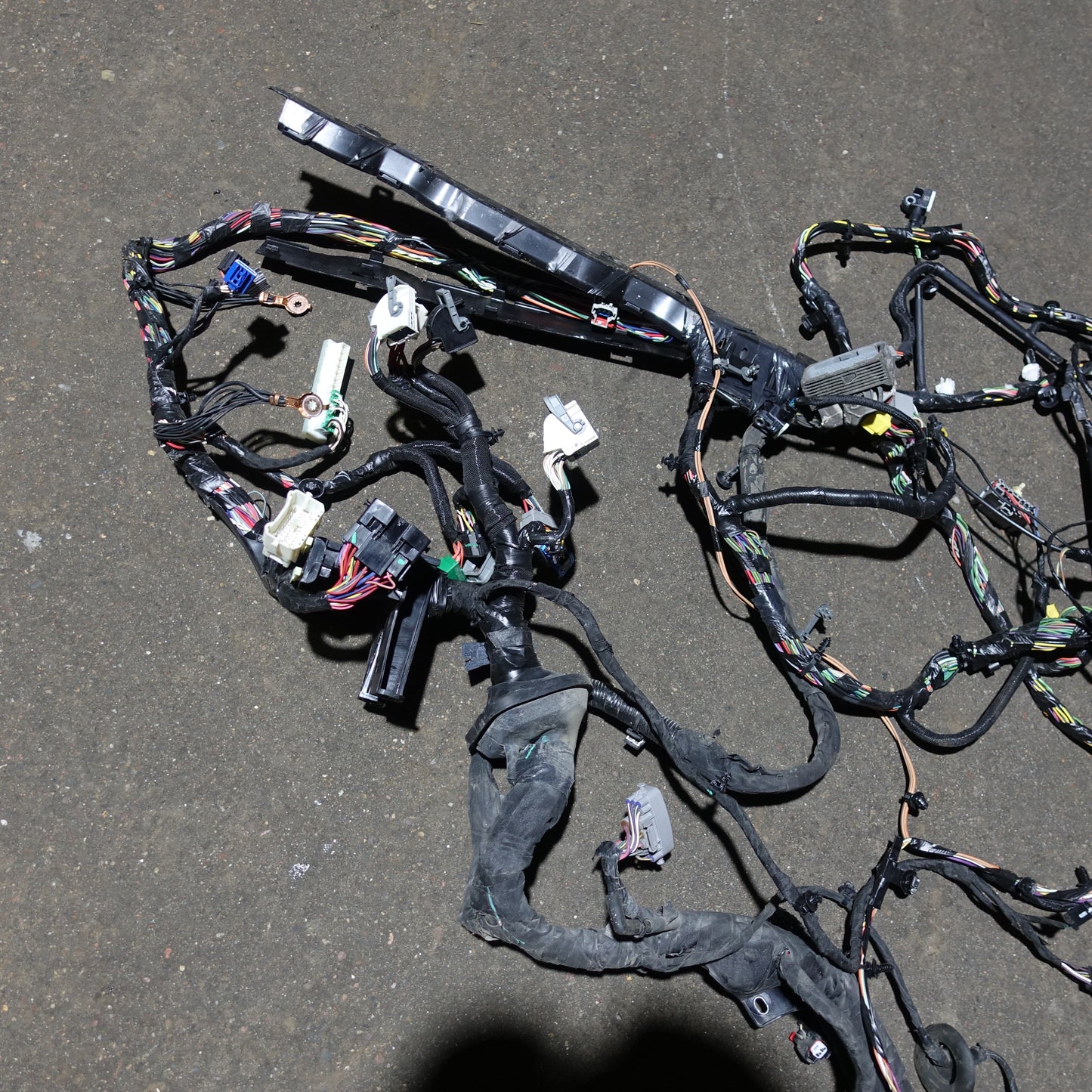 2017 Ram 1500 Crew Cab Big Horn Cab Floor Wire Harness Loom