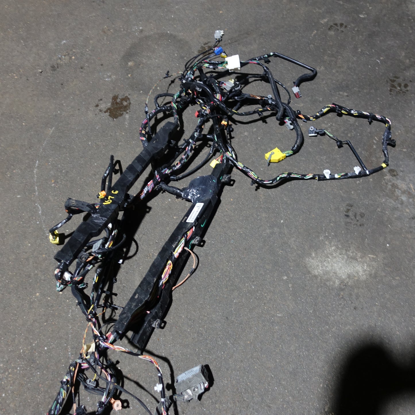 2017 Ram 1500 Crew Cab Big Horn Cab Floor Wire Harness Loom