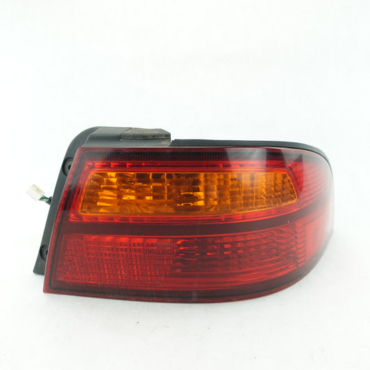 1998 1999 Toyota Avalon Passenger Right Rear Taillight Tail Light Lamp