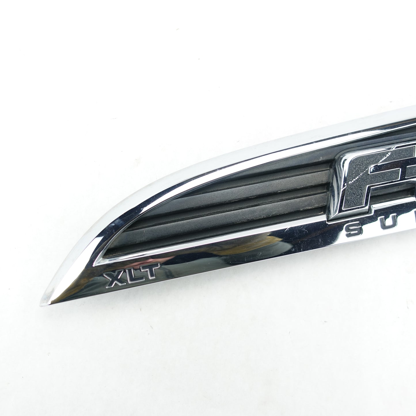 Damage 2011 2012 2013 2014 15 Ford F250 XLT Driver Left Fender Vent Emblem Logo