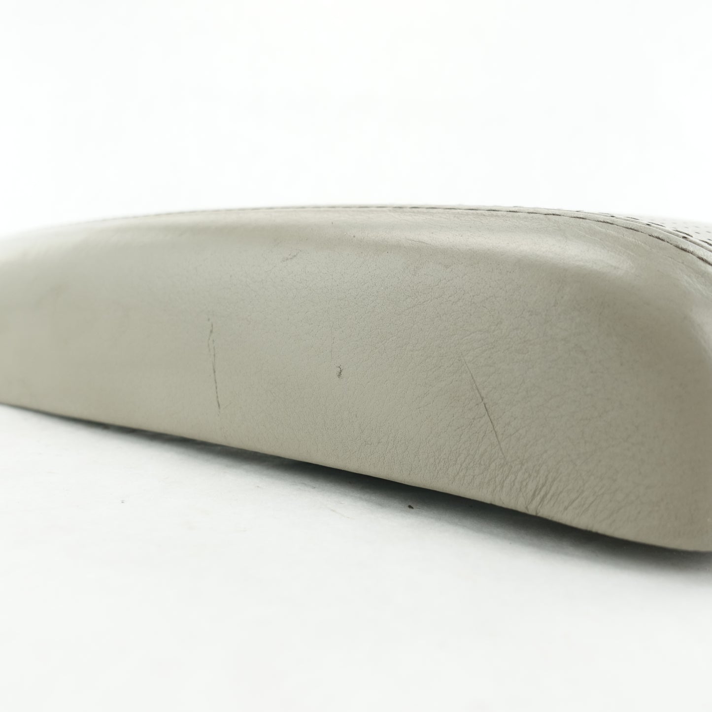 2003 2004 2005 2006 Cadillac Escalade Center Console Lid Cover Armrest Arm Rest
