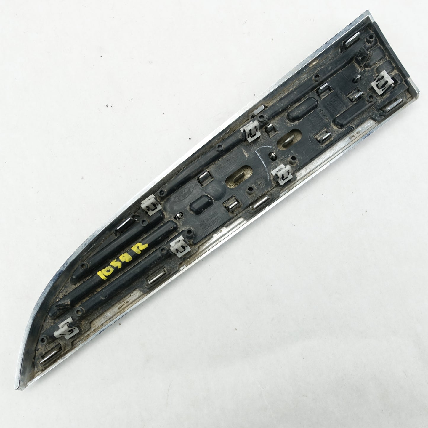 2011 2012 2013 2014 2015 Ford F250 XLT Passenger Right Fender Vent Emblem Logo