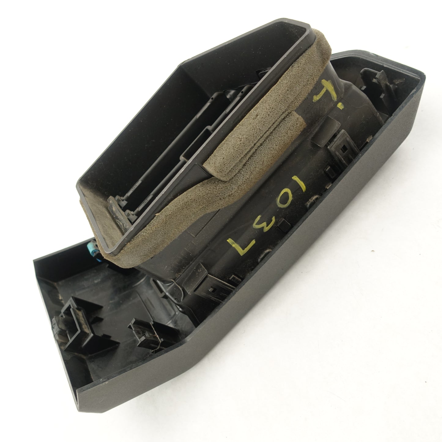 Damage 2017 2018 2019 2020 2021 2022 Ford F250 F350 Driver Left Dash Vent