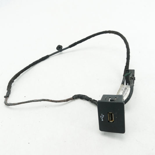 Damage 2017 2018 2019 2020 2021 Ford F250 F350 USB Dash Port Plug Trim Bezel