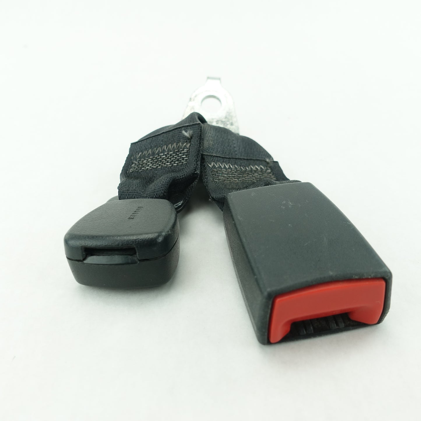 2011 2012 2013 Caravan Town & Country 3rd Row Left Rear Seat Belt Buckle Black