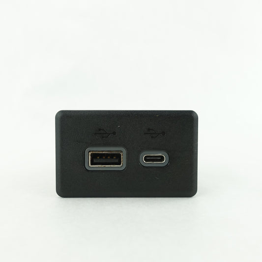 2019 2020 2021 2022 2023 2024 Silverado Sierra Center Dash USB A C Port