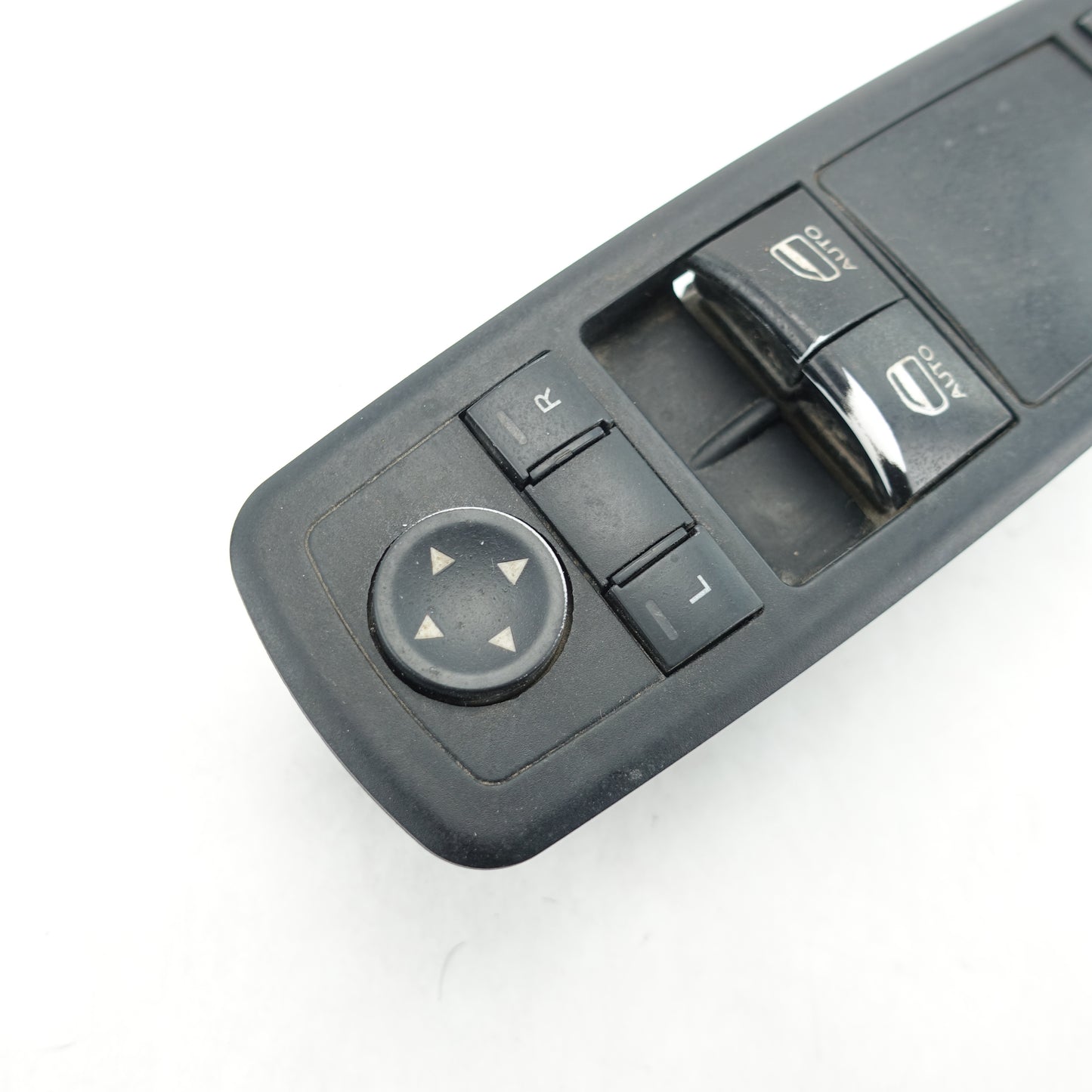 2015 2016 2017 2018 2019 Ram 2500 3500 Driver Left Front Master Window Switch