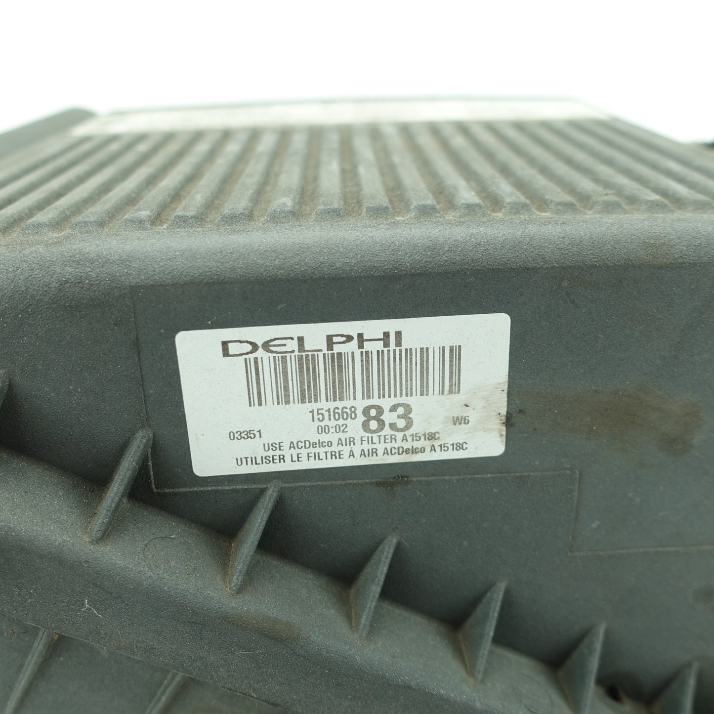 2002 2003 2004 2005 2006 2007 2008 Cadillac Escalade Air Cleaner Filter Box