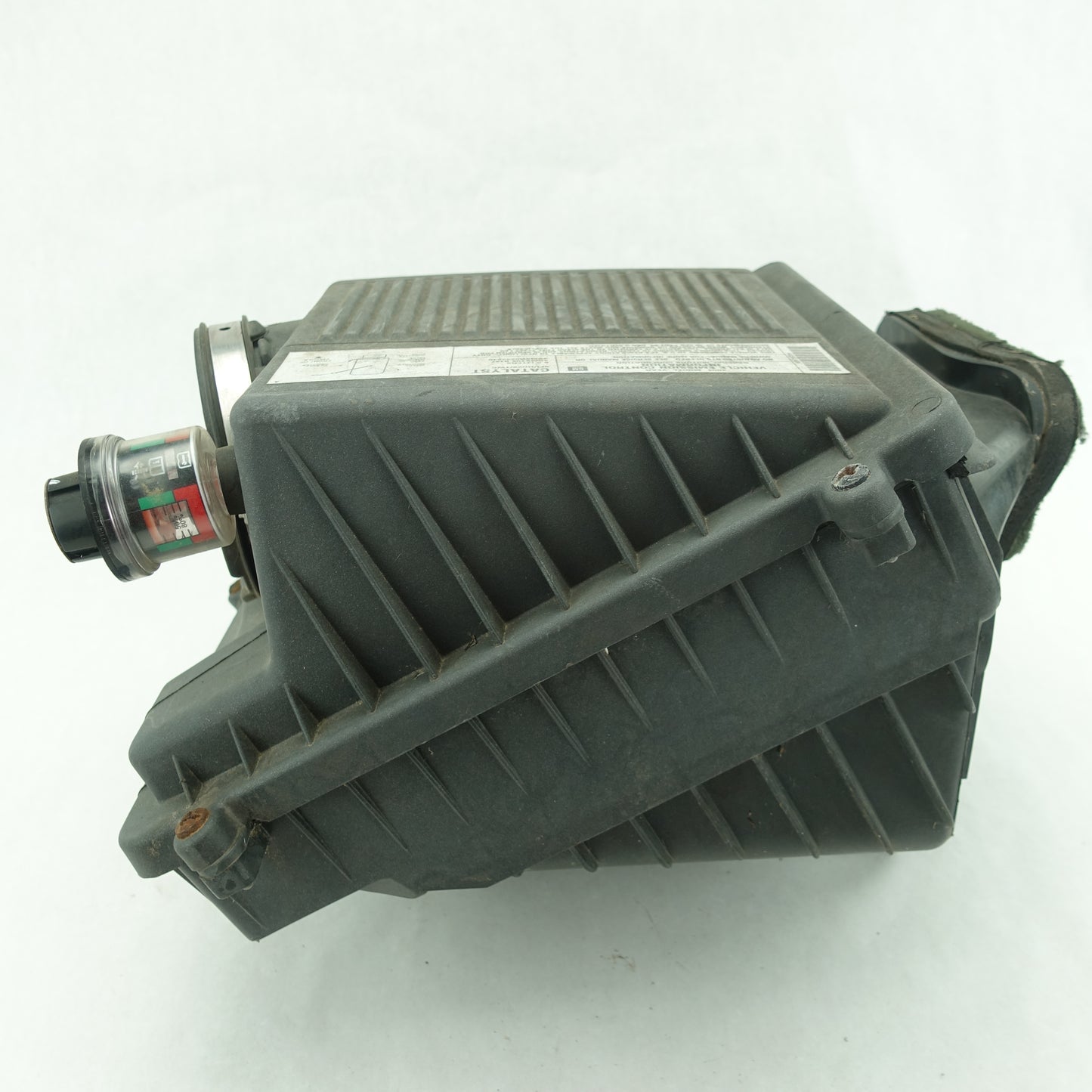 2002 2003 2004 2005 2006 2007 2008 Cadillac Escalade Air Cleaner Filter Box