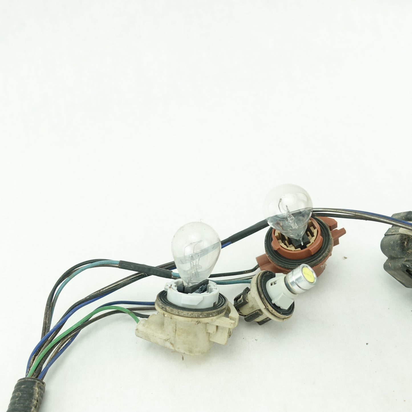 2003 2004 2005 2006Cadillac Escalade Right Rear Taillight Tail Lamp Wire Harness