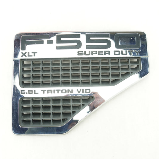 2008 2009 2010 Ford F550 XLT 6.8L Passenger Right Fender Vent Emblem Logo
