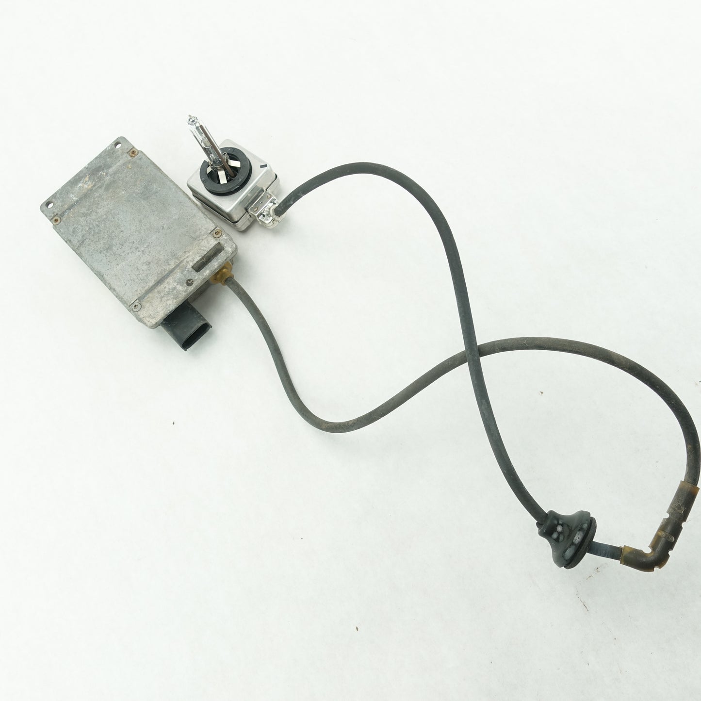 2003 2004 2005 2006 Cadillac Escalade Philips Headlight Ballast Xenon Module OEM