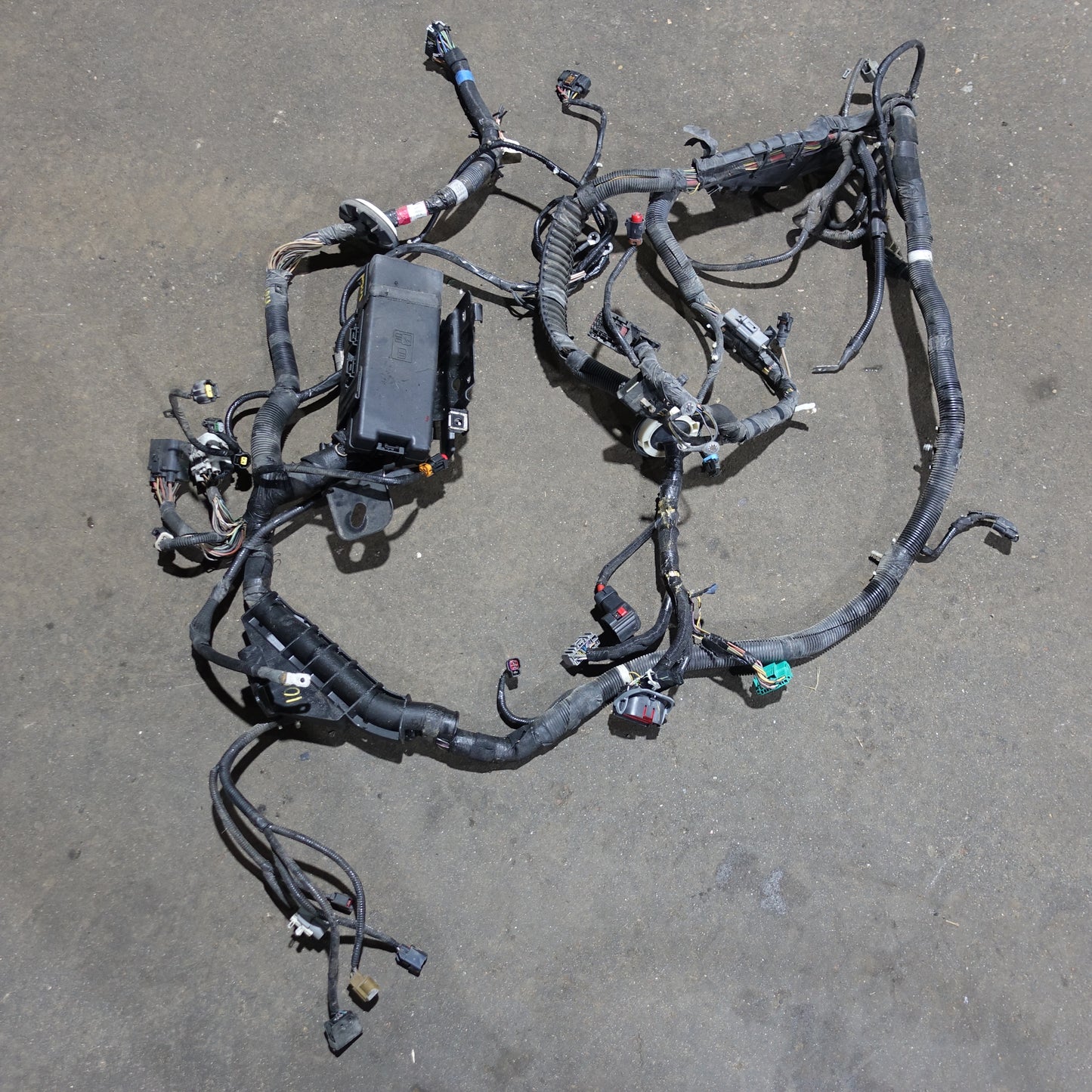 2008 Ford F250 F350 6.4L Engine Fuse Box Bay Wire Harness Loom