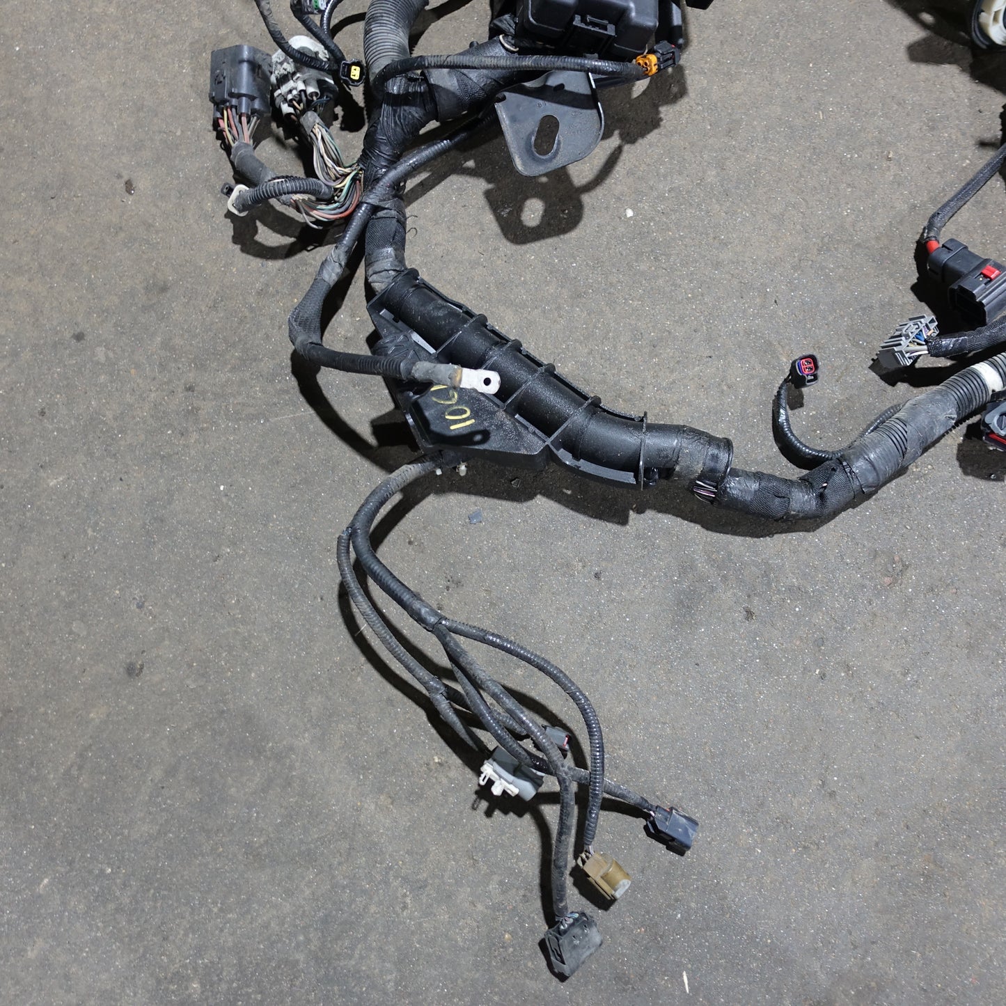 2008 Ford F250 F350 6.4L Engine Fuse Box Bay Wire Harness Loom