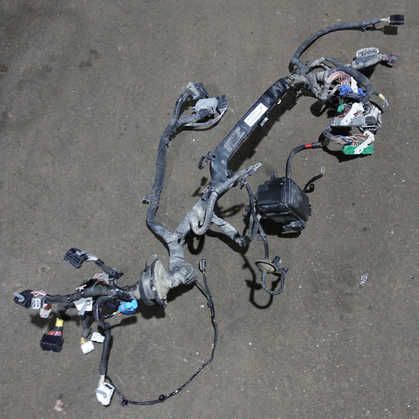 2019 Ram 2500 3500 6.7 Fire Wall Positive Battery Cable Aux PDC Relay Box