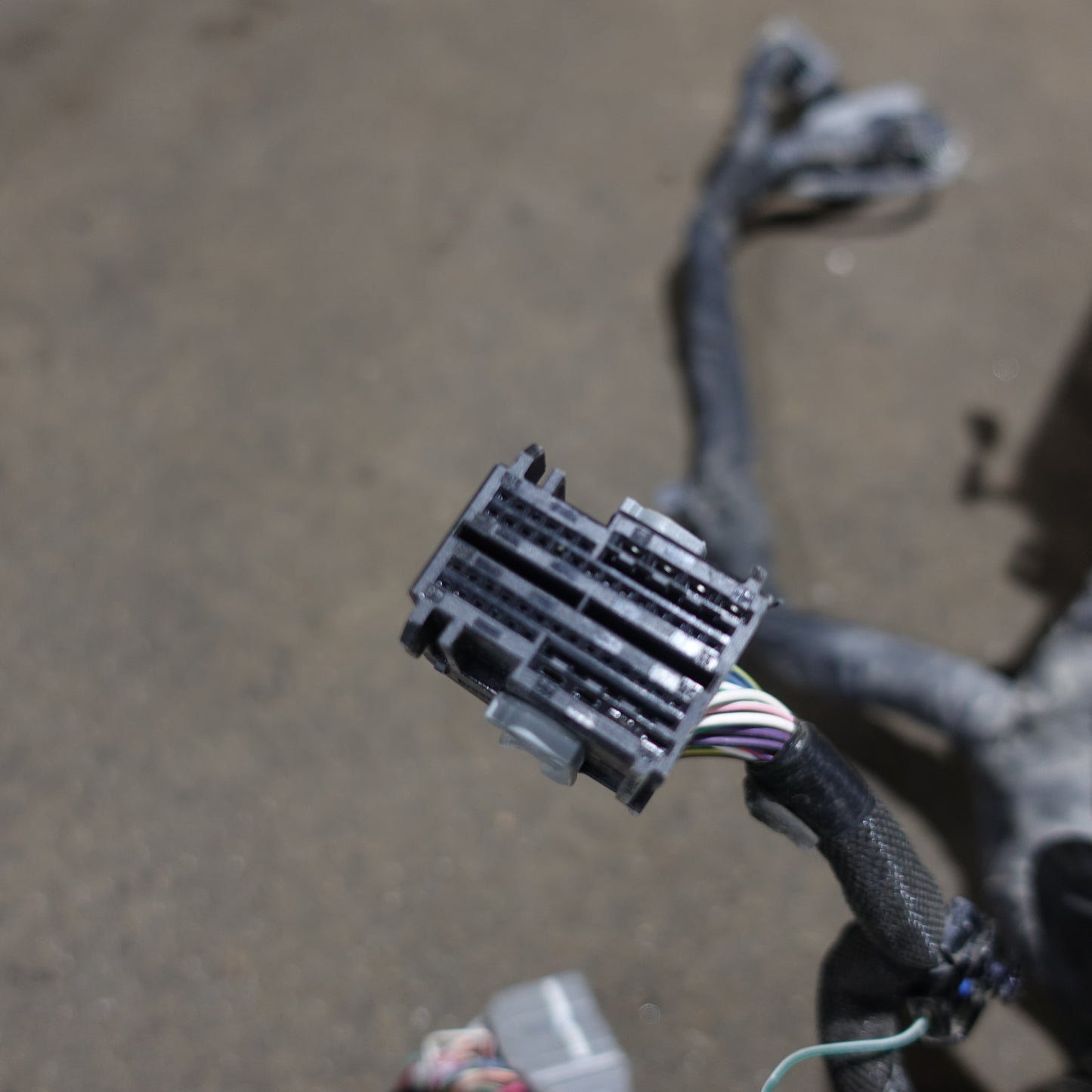 2019 Ram 2500 3500 6.7 Fire Wall Positive Battery Cable Aux PDC Relay Box